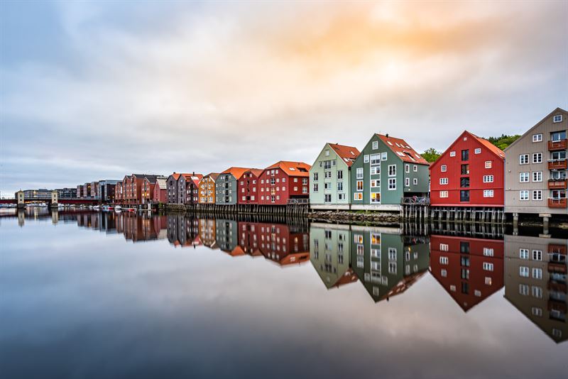 norway-trondheim-trd-fjord-houses-sas.jpg